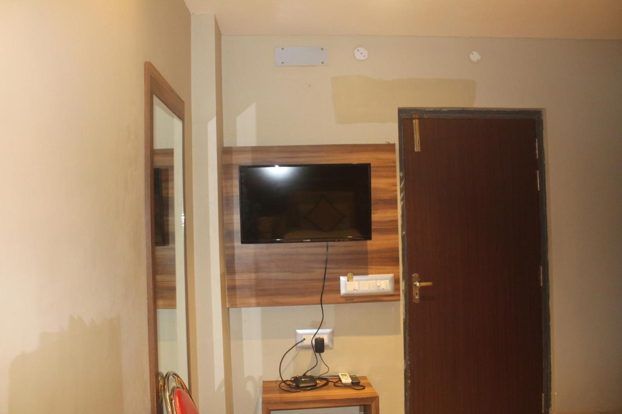 Hotel Oishi Plaza Mukutmanipur Екстер'єр фото