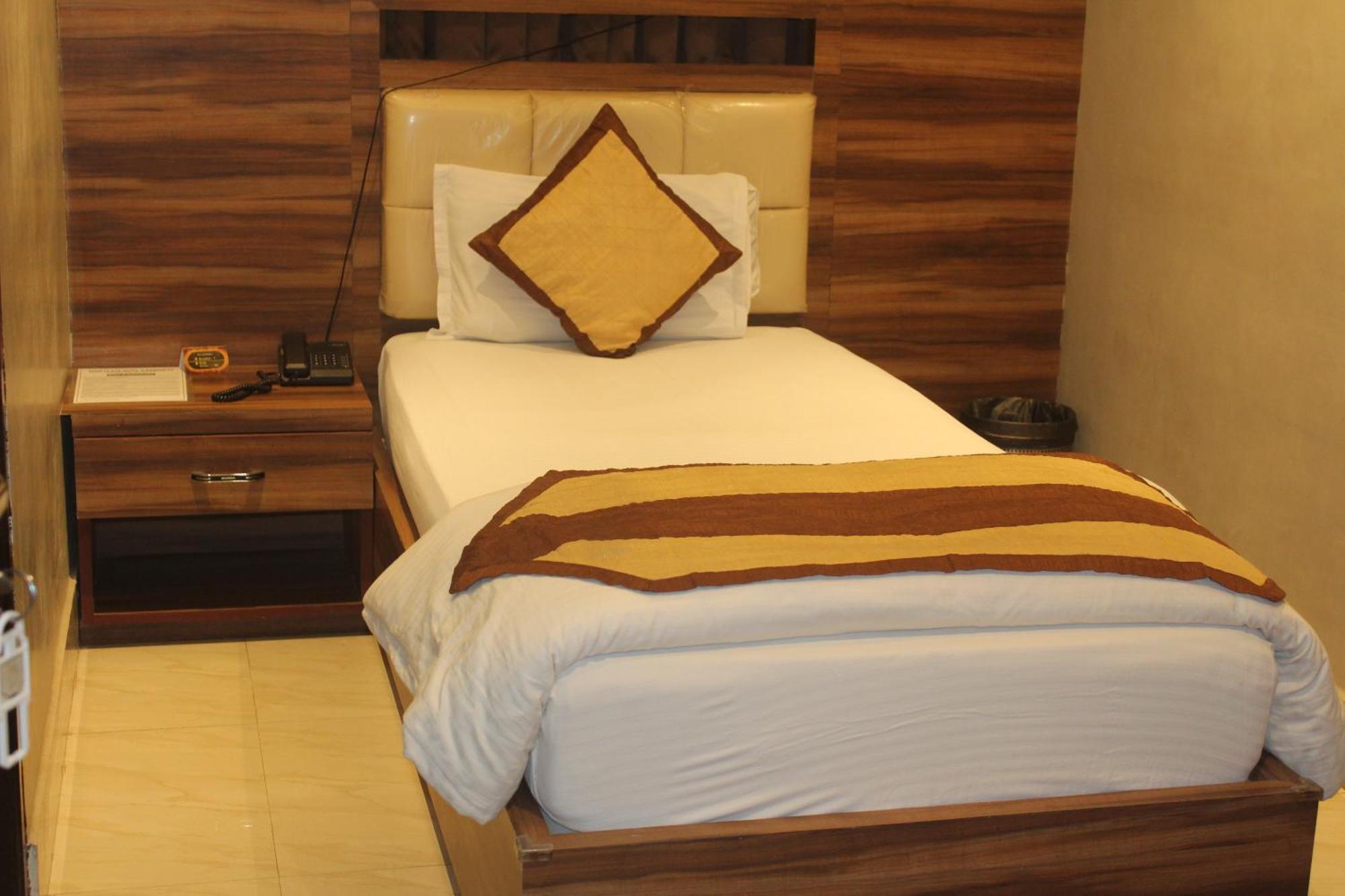 Hotel Oishi Plaza Mukutmanipur Екстер'єр фото