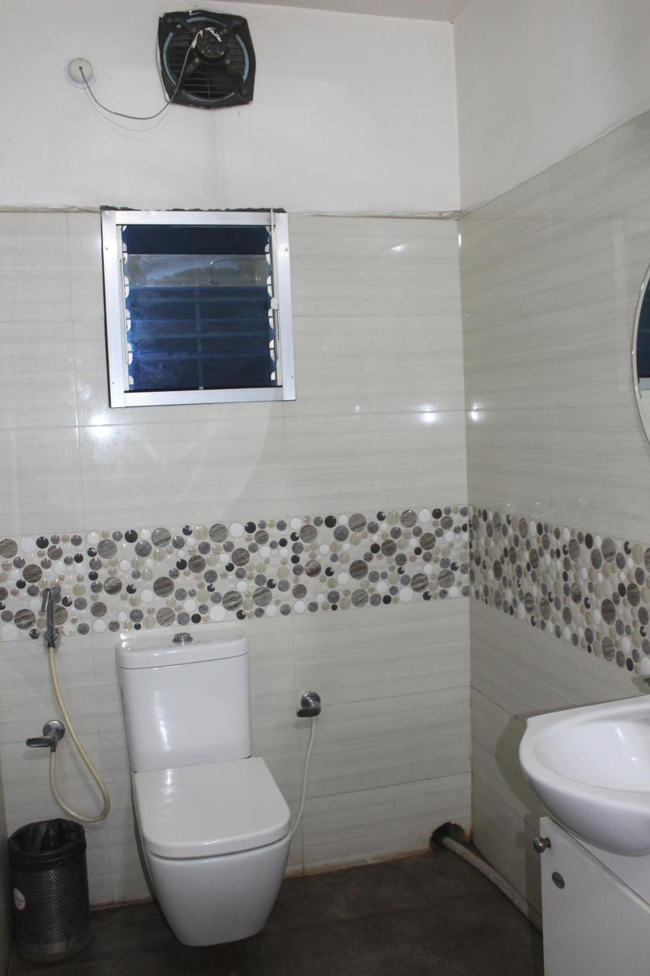 Hotel Oishi Plaza Mukutmanipur Екстер'єр фото