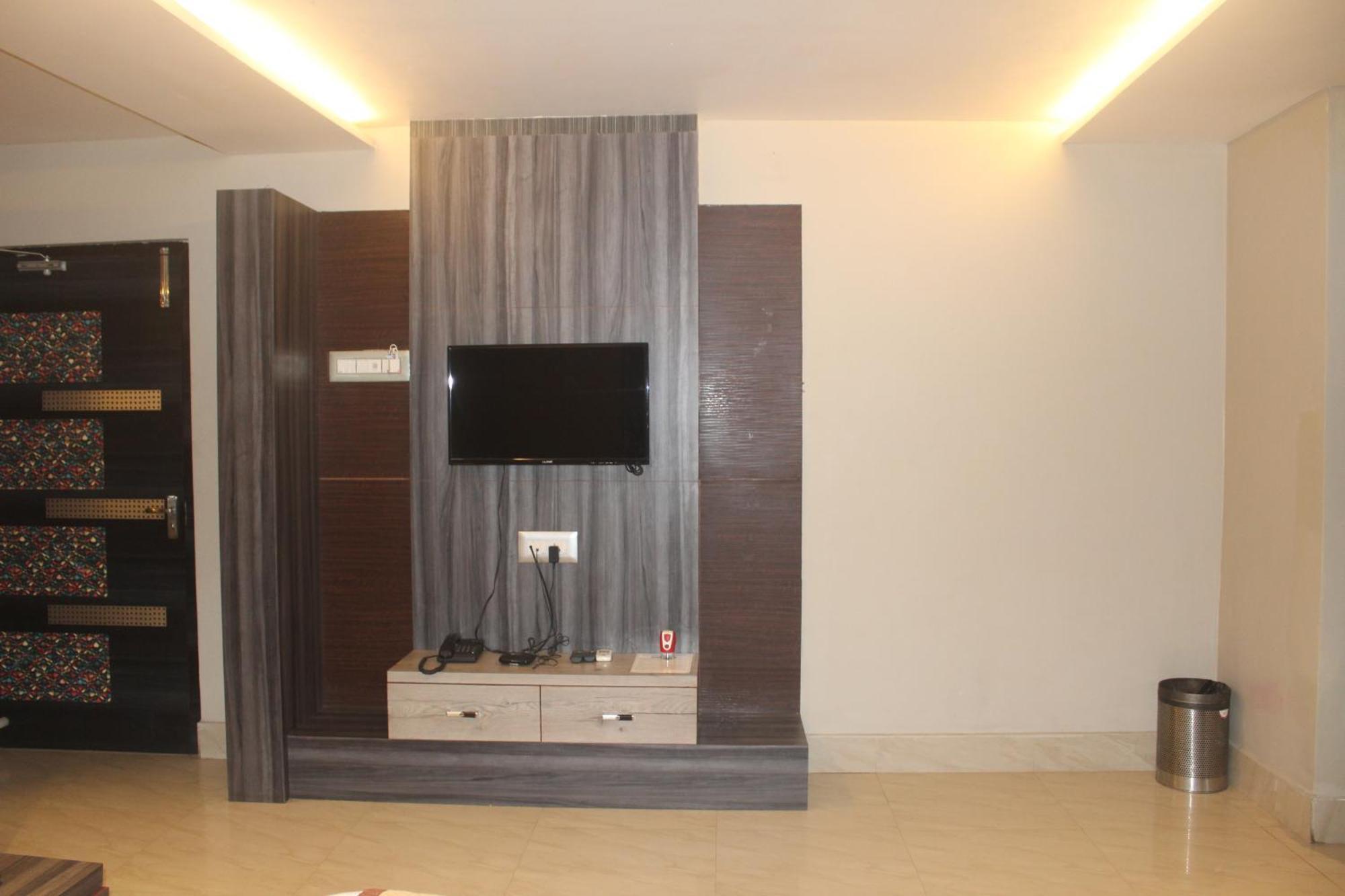 Hotel Oishi Plaza Mukutmanipur Екстер'єр фото